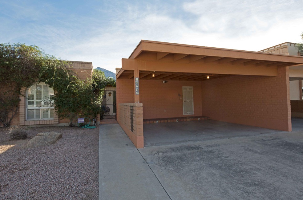 10240 N Valle Del Oro Dr, Tucson, AZ 85737 - photo 1