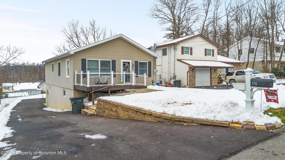 176 Poplar St, Archbald, PA 18403 - photo 1