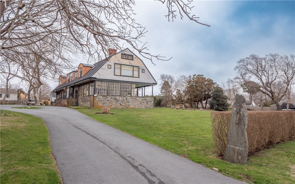 438 Wolcott Ave unit 6, Middletown, RI 02842 - photo 1