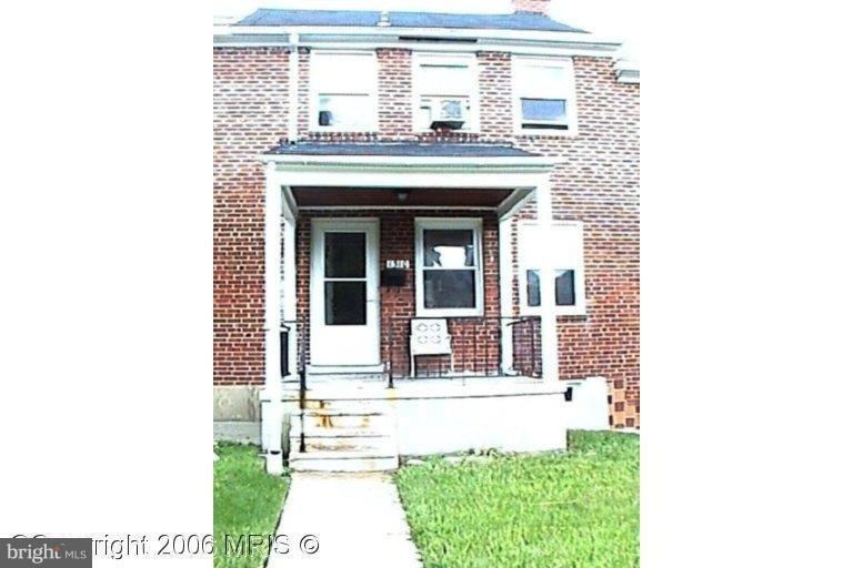 1310 Silverthorne Rd, Baltimore, MD 21239 - photo 1