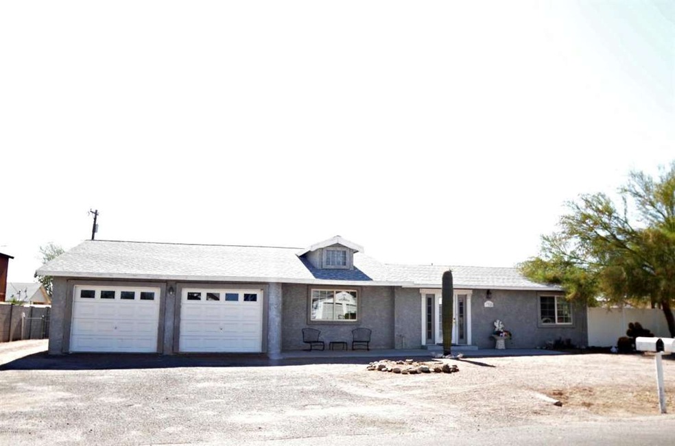 Saguaro front