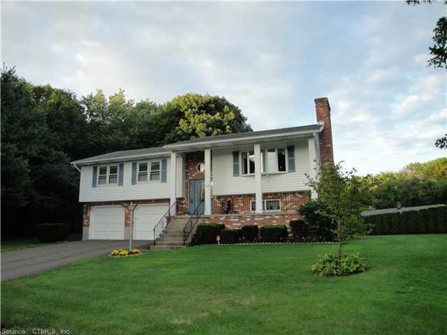 458 Maybrook Rd, Waterbury, CT 06708 - photo 1