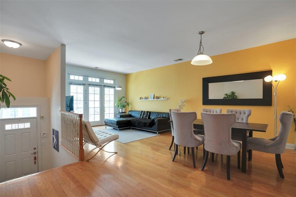 24 Constitution Way unit TH, Jersey City, NJ 07305 - photo 1