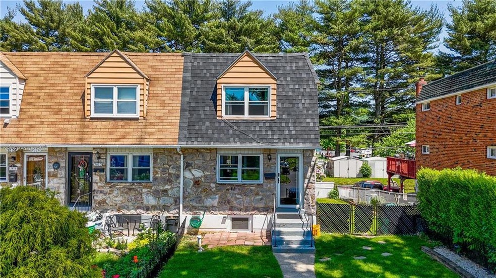 2025 Baker Dr, Allentown, PA 18103 - photo 1