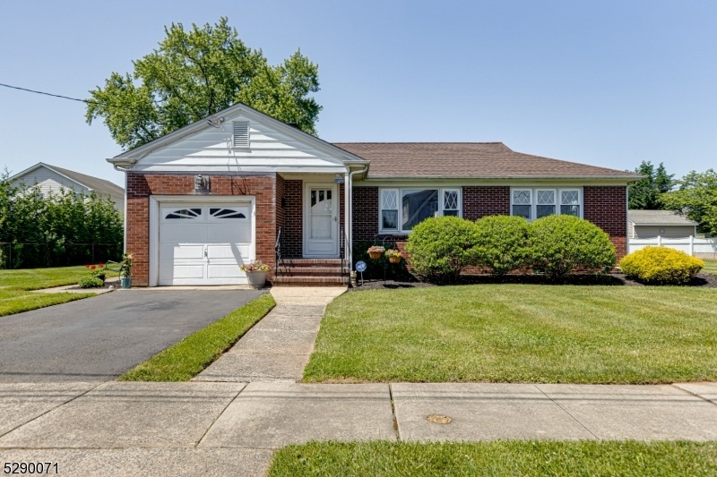 27 N 15th Ave, Manville, NJ 08835 - photo 1