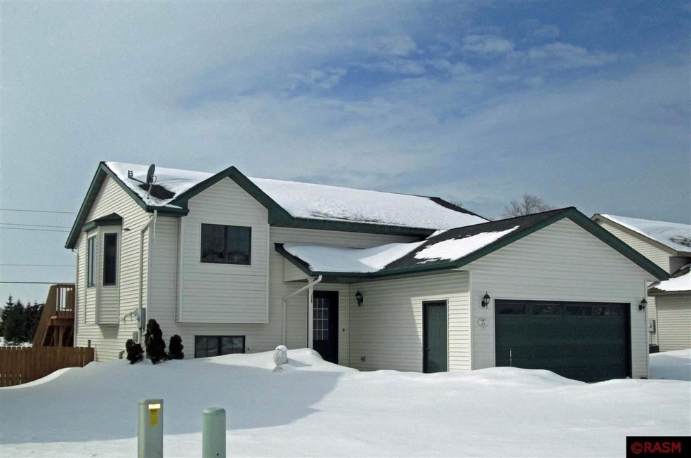 204 Maverick Dr, Mankato, MN 56001 - photo 1