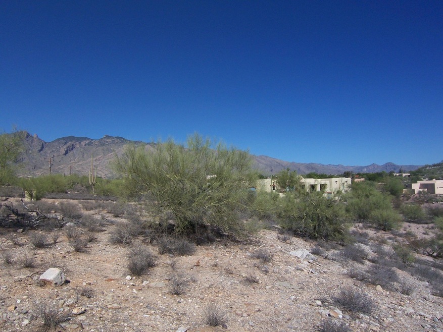 5370 N Hacienda Del Sol Rd, Tucson, AZ 85718 - photo 1