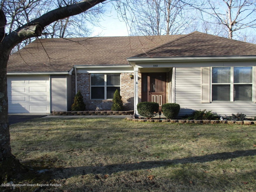 559 Petunia Ln N, Whiting, NJ 08759 - photo 1