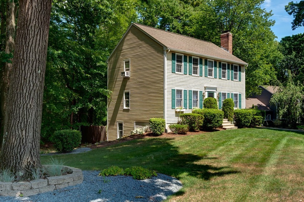 161 Walnut St, Shrewsbury, MA 01545 - photo 1