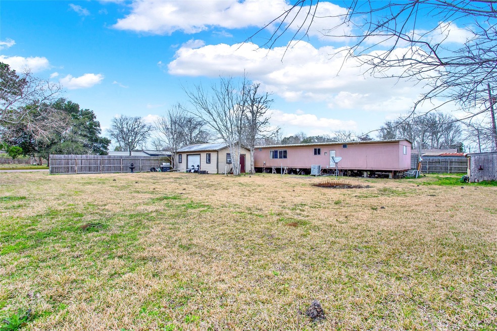 838 County Road 925b, Alvin, TX 77511 - photo 1