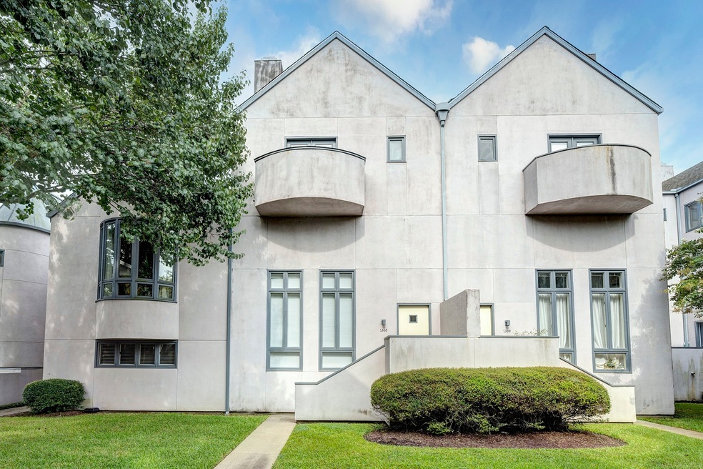 1365 Arlington St unit 1365, Houston, TX 77008 - photo 1