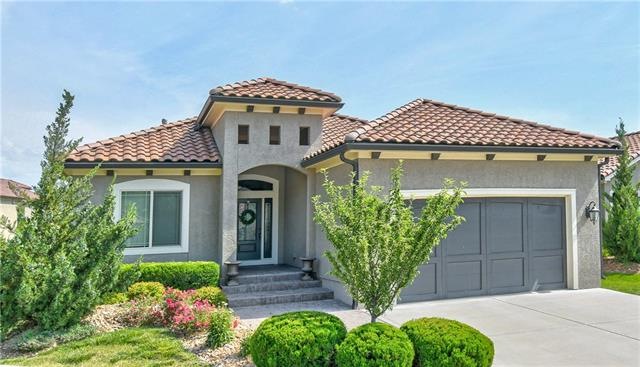 1220 40th St, Lee's Summit, MO 64082 - photo 1