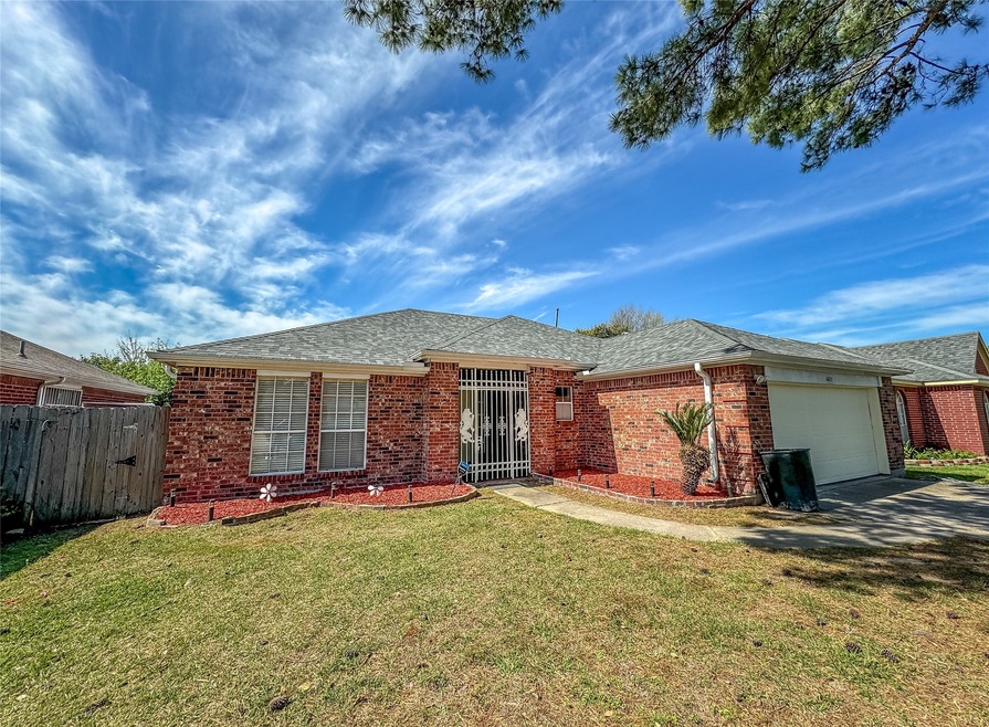 6835 Redding Springs Ln, Houston, TX 77086 - photo 1