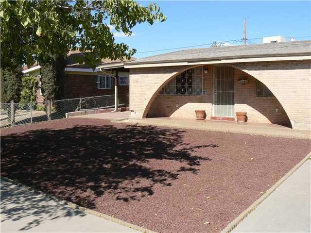 228 Maricela Dr, El Paso, TX 79915 - photo 1