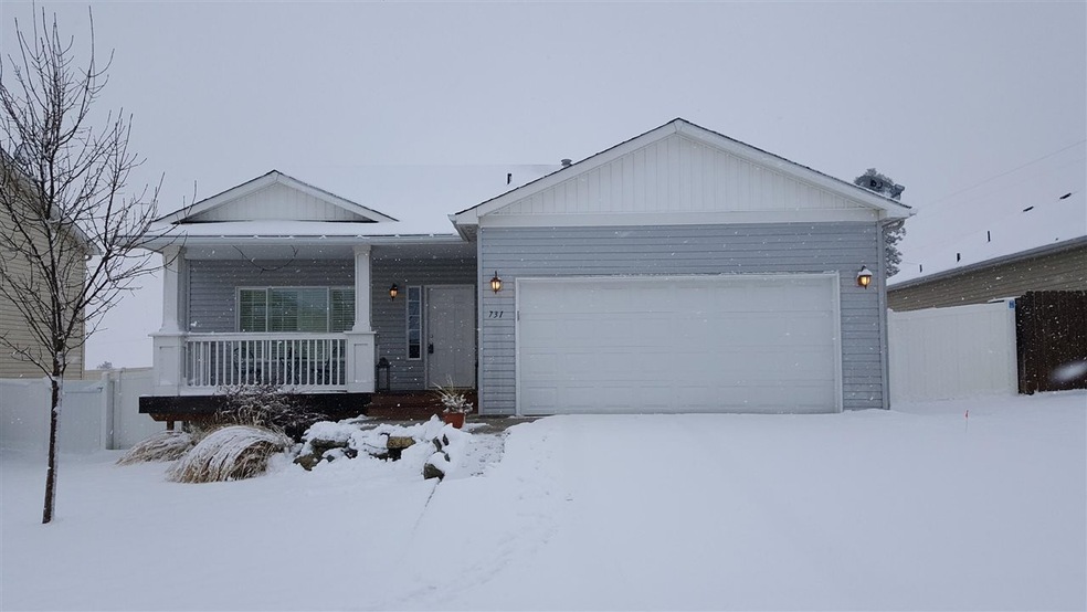 731 E Joshua Dr, Medical Lake, WA 99022 - photo 1