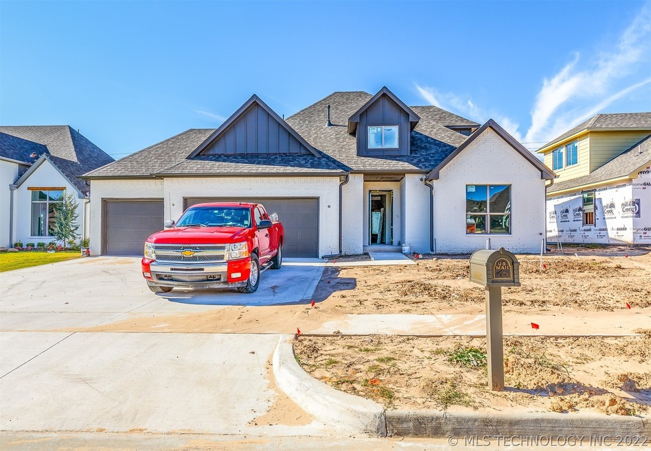 6602 S Willow Place, Broken Arrow, OK 74011 - photo 1