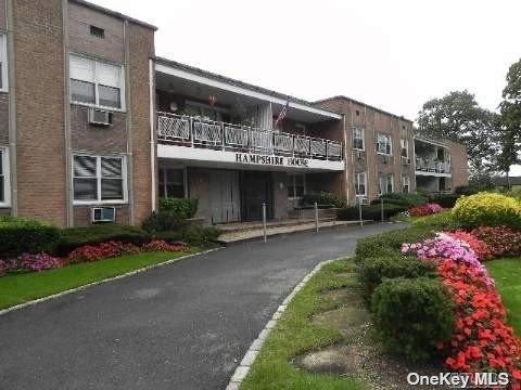 601 Chestnut St unit B-30, Cedarhurst, NY 11516 - photo 1