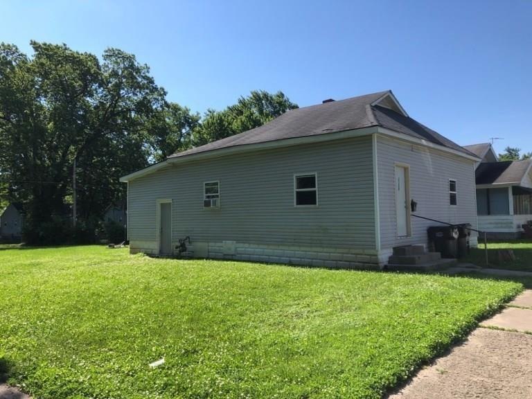 2304 Hendricks St, Anderson, IN 46016 - photo 1
