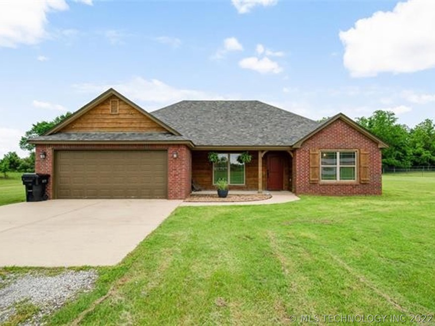 19507 S Coyote Dr, Claremore, OK 74019 - photo 1
