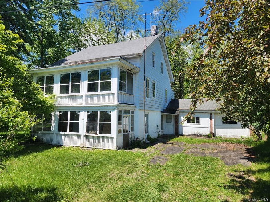 236 Oak St, Newburgh, NY 12550 - photo 1