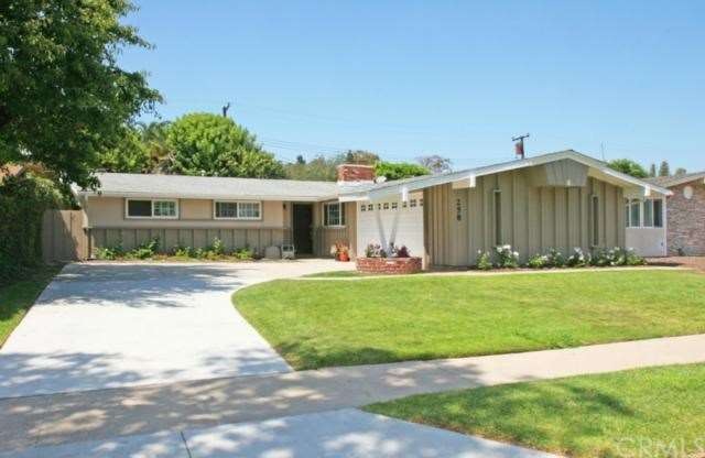 258 Bowling Green Dr, Costa Mesa, CA 92626 - photo 1
