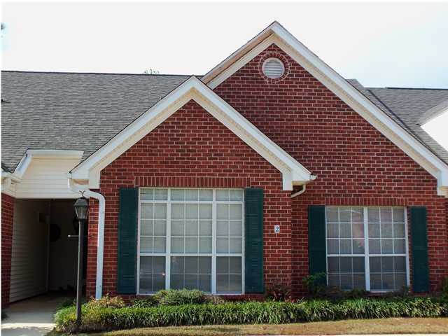 Conveniently located brick patio home in midwest M