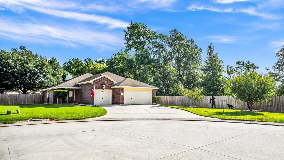 Welcome Home To Your Move In Ready, Private, Quiet, Cul-De-Sac Street Home.  2200 Highland Hills