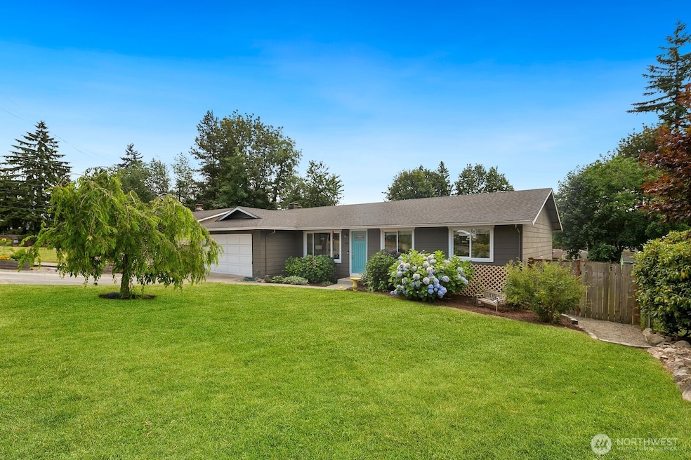 414 216th St SW, Bothell, WA 98021 - photo 1