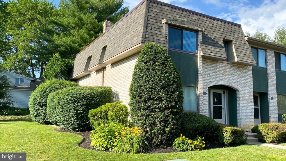 1183 Putnam Blvd unit 1, Wallingford, PA 19086 - photo 1