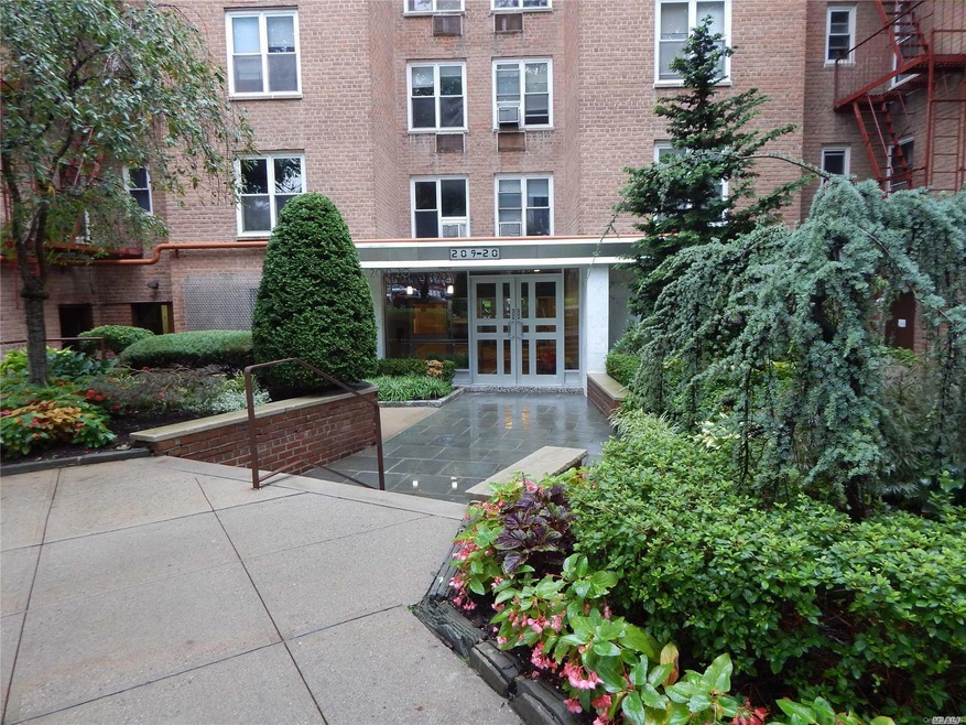 20920 18th Ave unit 1G, Bayside, NY 11360 - photo 1