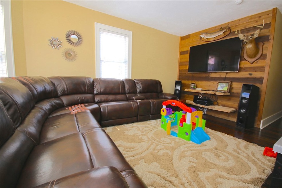 683 3rd Ave, Woonsocket, RI 02895 - photo 1