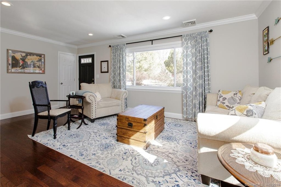 37 Bethpage Dr, Bethel, CT 06801 - photo 1