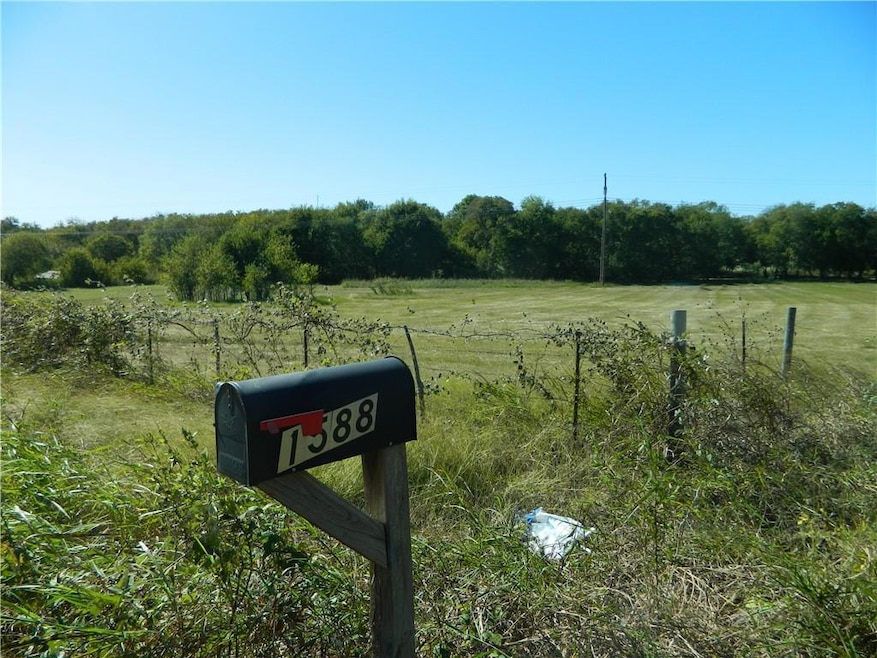 1588 Blue Cut Rd S, Moody, TX 76557 - photo 1