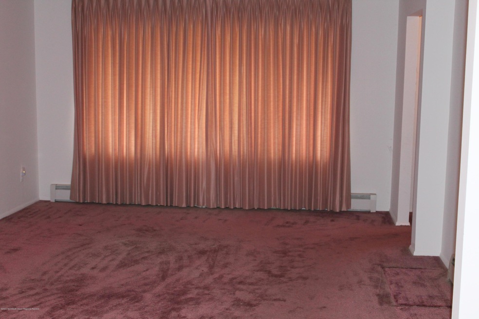 129 Castleton Dr, Toms River, NJ 08757 - photo 1