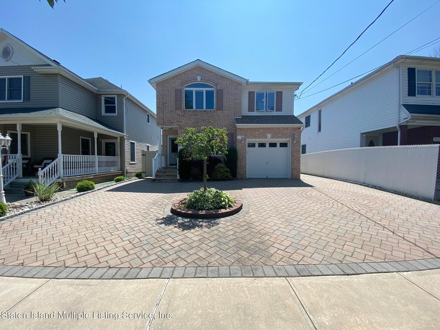 386 Adelaide Ave, Staten Island, NY 10306 - photo 1