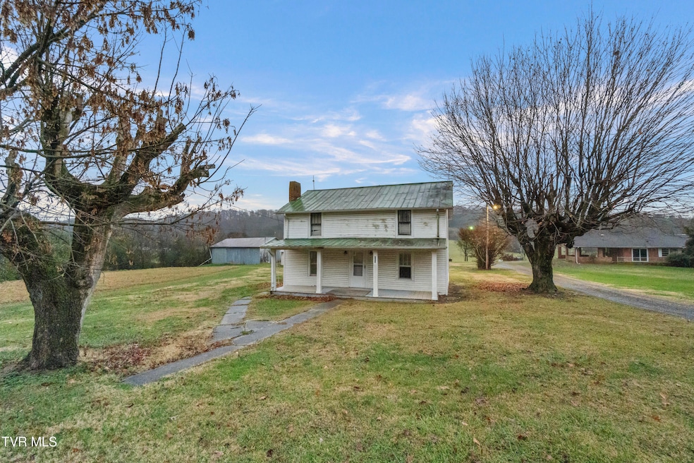200 Doughtys Chapel Rd, Greeneville, TN 37745 - photo 1