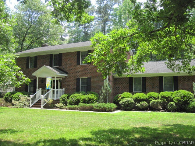 3910 Azalea Crescent, West Point, VA 23181 - photo 1