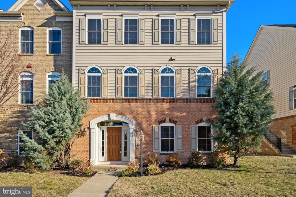 25082 Balcombe Terrace, Chantilly, VA 20152 - photo 1