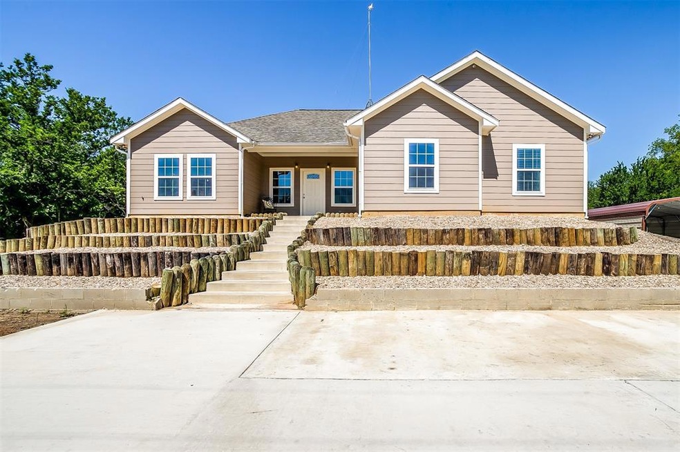 1105 Sarah Ln, Cleburne, TX 76031 - photo 1