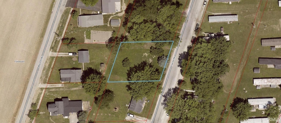 1421 N Elm St, Fairmount, IN 46928 - photo 1