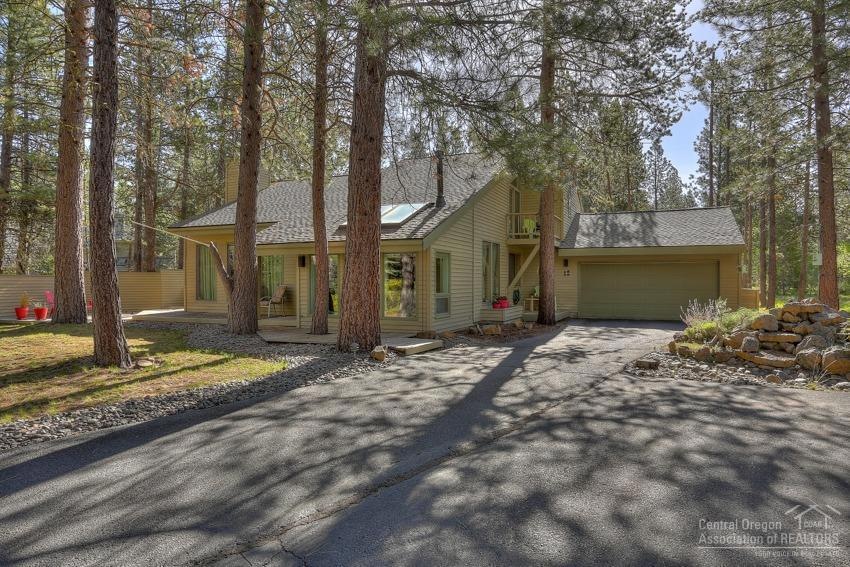 12 Goldfinch Ln, Bend, OR 97707 - photo 1