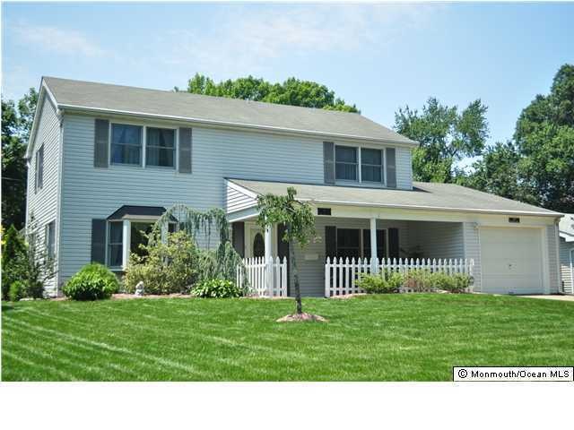 47 Deerfield Ln, Matawan, NJ 07747 - photo 1
