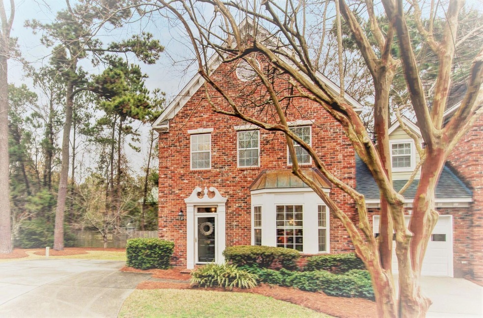 Welcome to 772 Natchez Circle