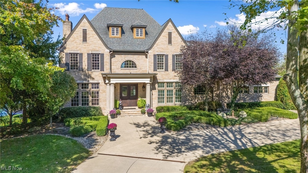 Under Contract $1,585,000