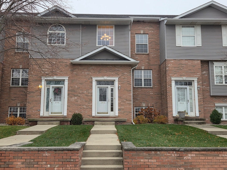 384 Raven Dr, Manteno, IL 60950 - photo 1