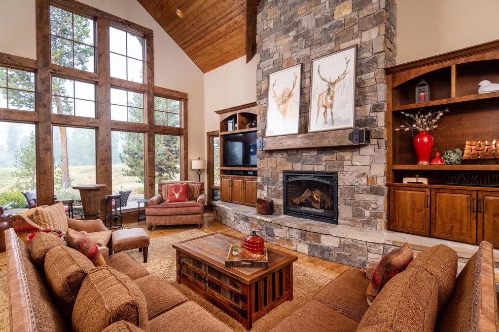 56820 Dancing Rock Loop, Bend, OR 97707 - photo 1