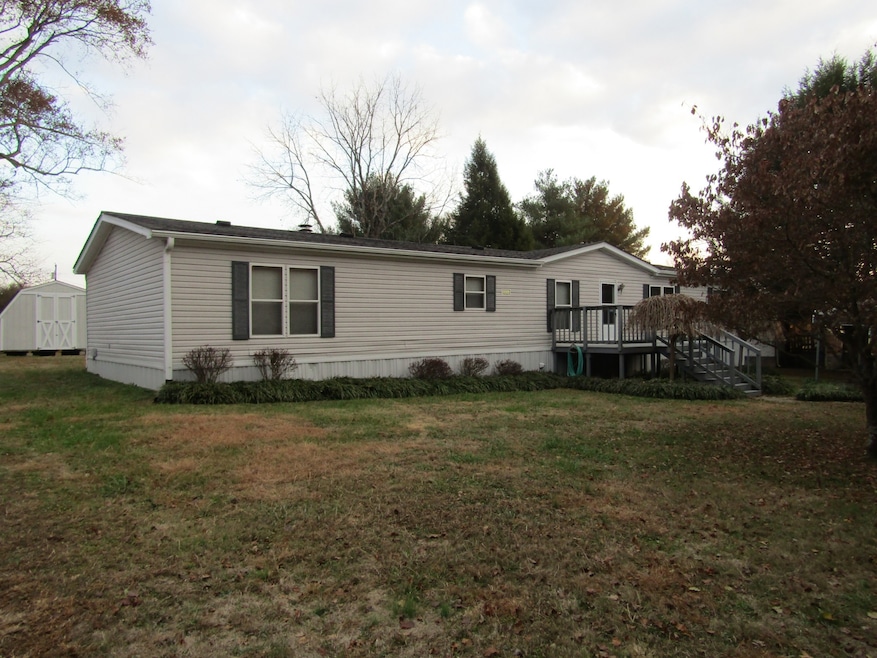 783 Hendrixson Dr, Manchester, TN 37355 - photo 1