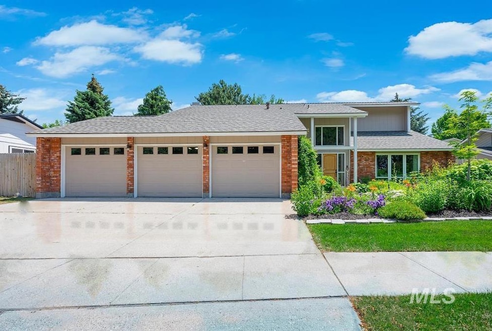 898 Pebble Beach Way, Eagle, ID 83616 - photo 1