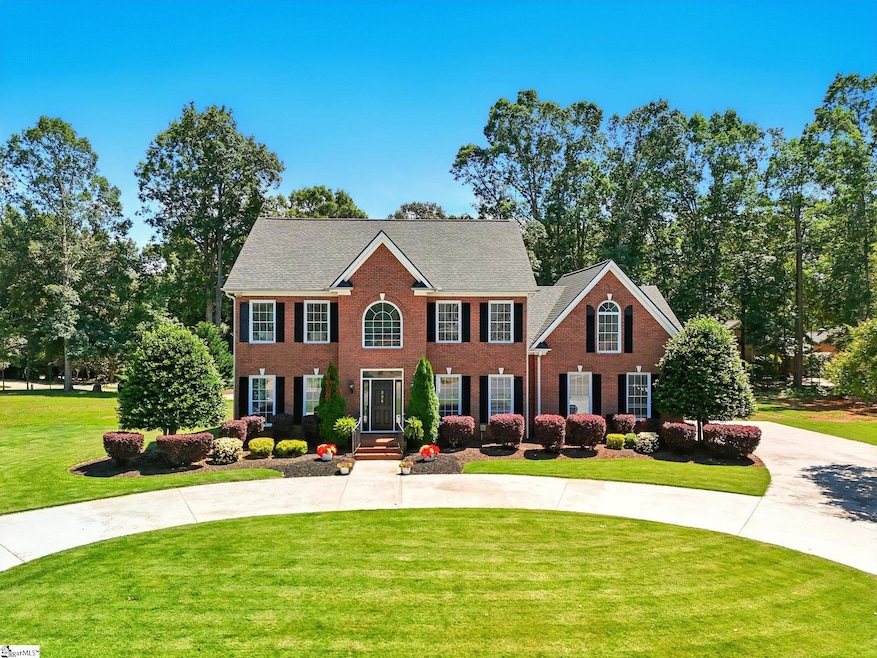 225 Watersedge Dr, Boiling Springs, SC 29316 - photo 1