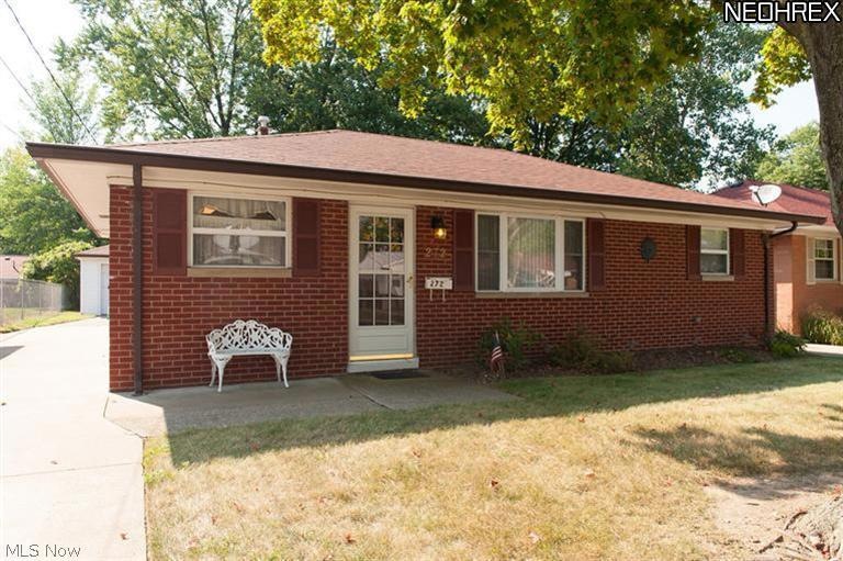 272 Gayle Dr, Sheffield Lake, OH 44054 - photo 1